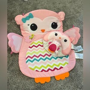 Owl tummy time mat